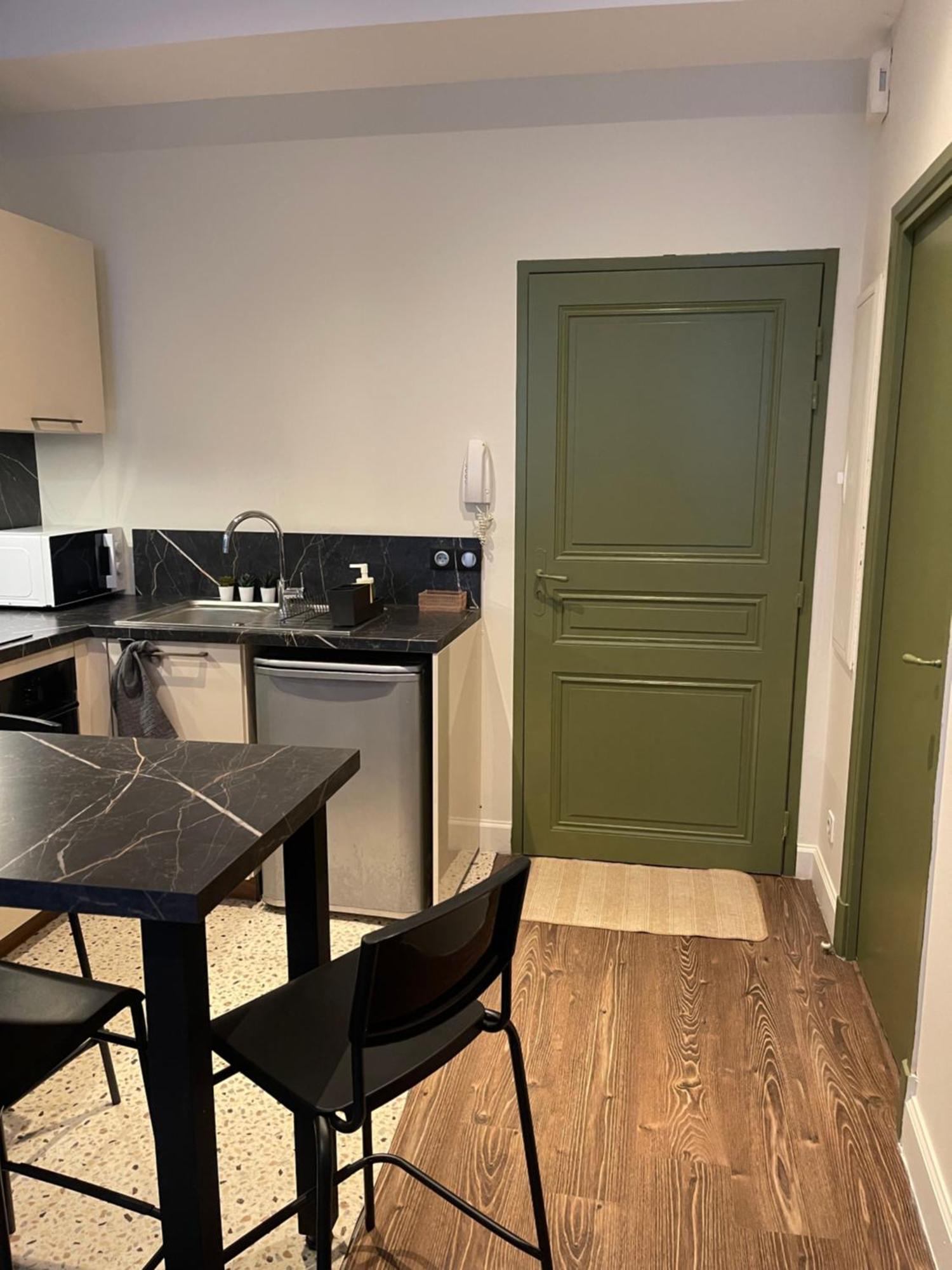 Appartement Au Coeur Du Centre Ville De קרקסון מראה חיצוני תמונה