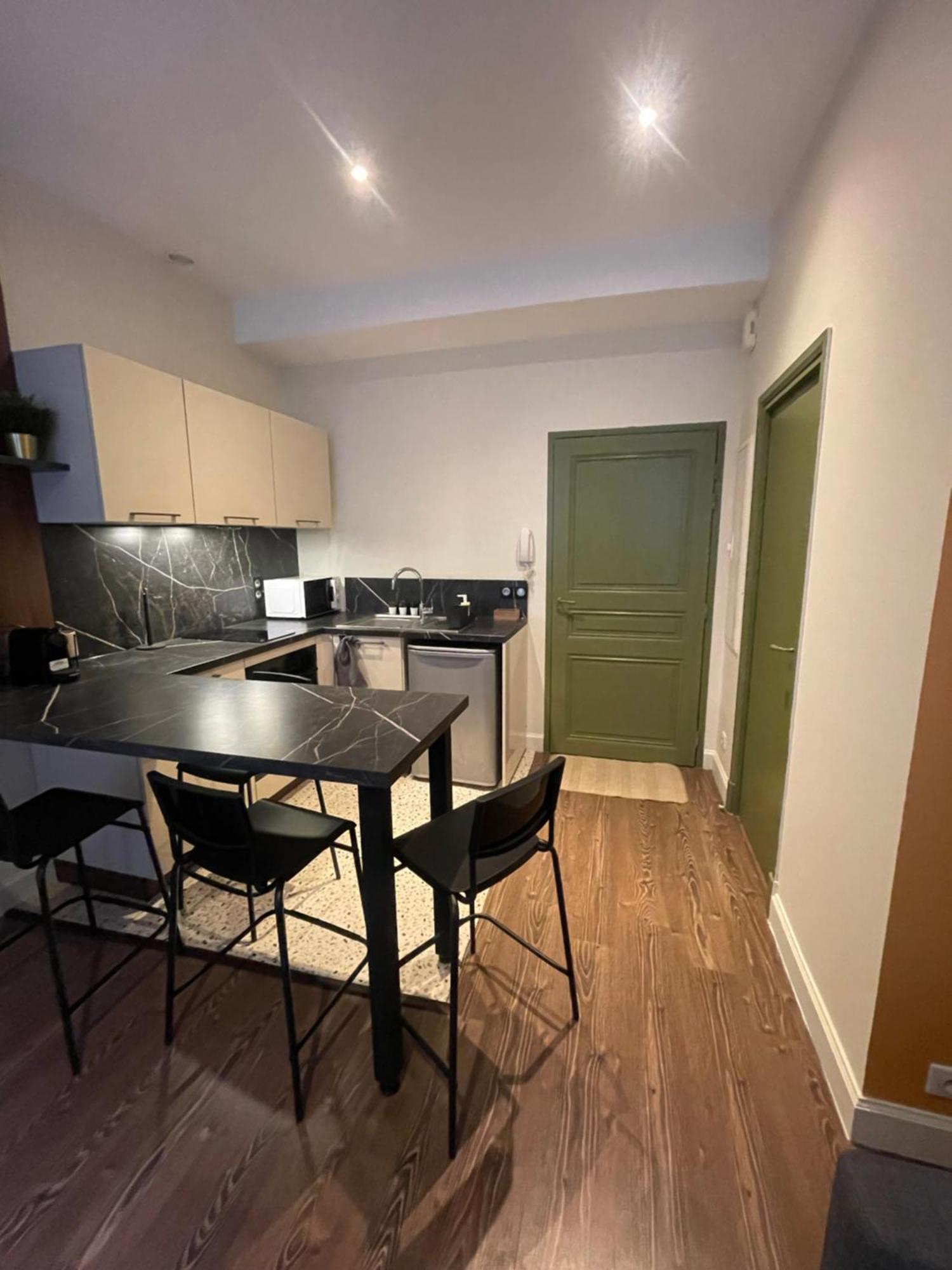 Appartement Au Coeur Du Centre Ville De קרקסון מראה חיצוני תמונה